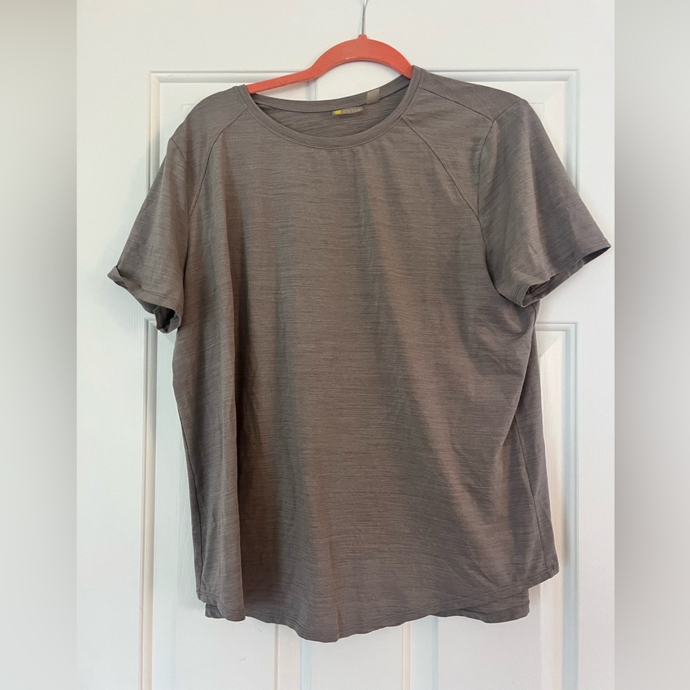 Zella Women’s Charcoal Workout Short Sleeve Tee